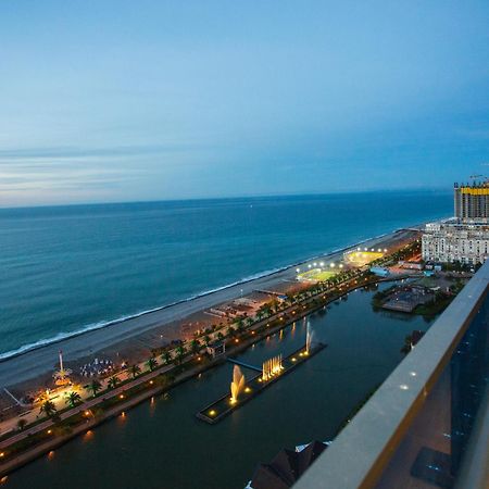 Orbi City Sea View Batumi Bagian luar foto
