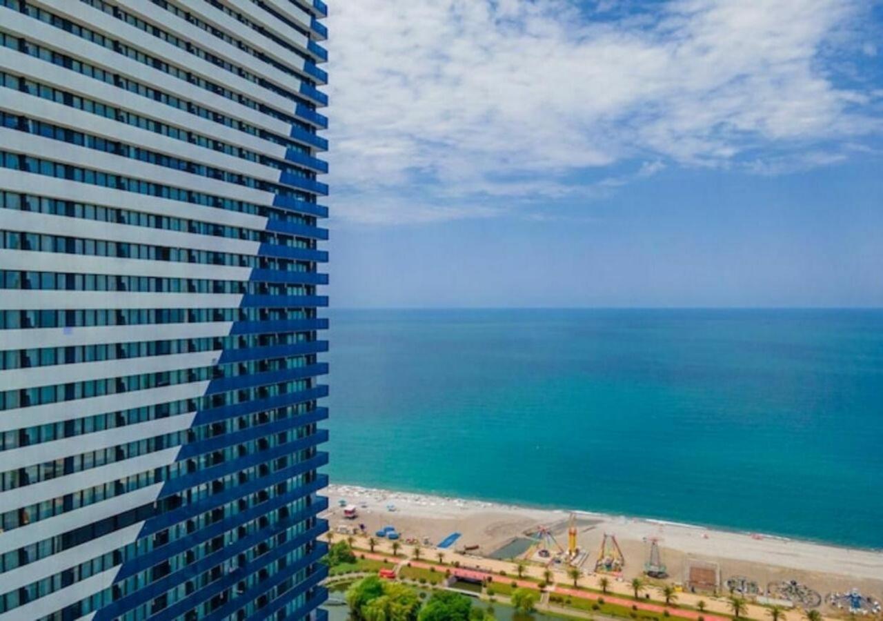 Orbi City Sea View Batumi Bagian luar foto