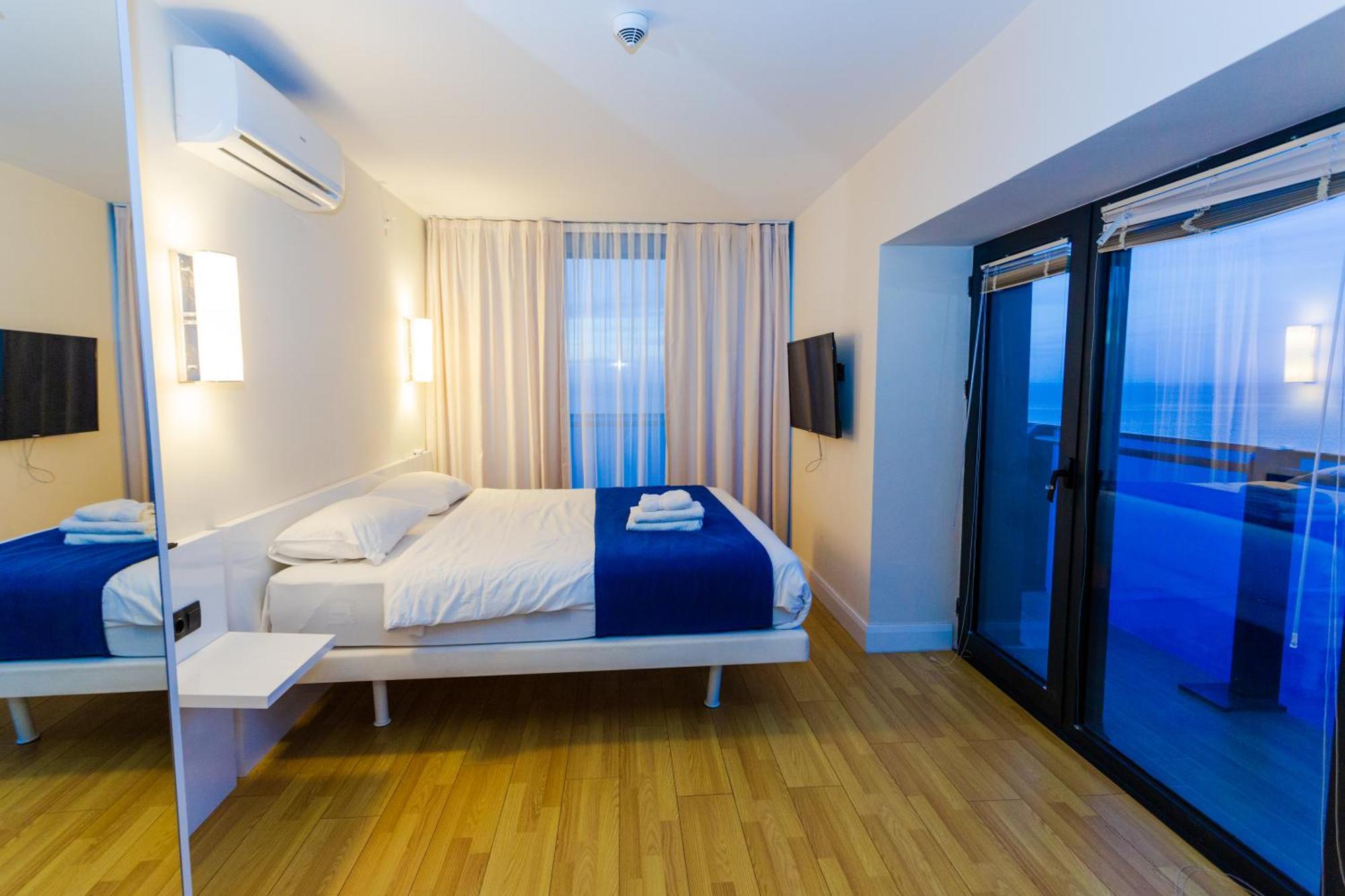 Orbi City Sea View Batumi Bagian luar foto