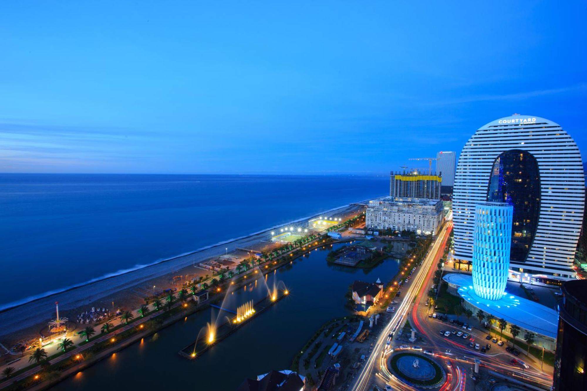 Orbi City Sea View Batumi Bagian luar foto